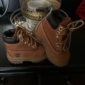 Toddler timberland boots size 4